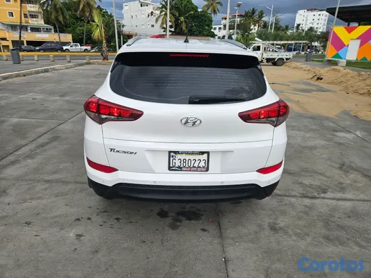 jeepetas y camionetas - hyundai Tucson 2017 doch 3