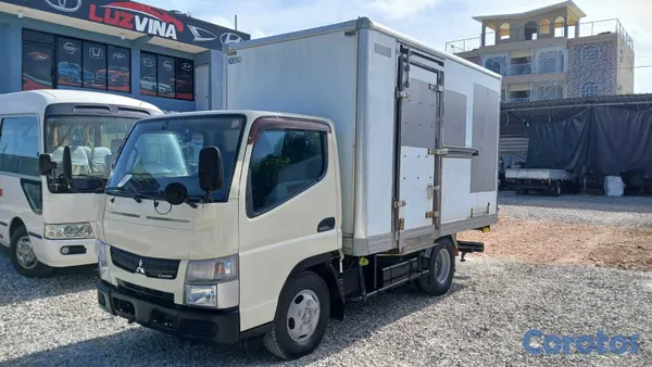 camiones y vehiculos pesados - VENDO MITSUBISHI CANTER 2015 INICIAL 300,000 FINAN 3