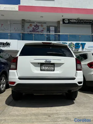 jeepetas y camionetas - Jeep Compass 2014 (Toyota, honda, Nissan) 3