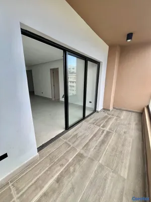 apartamentos - ALquiler de 2 habitaciones con baños / balcón hab servicio US 1600 2