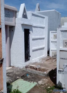 **SE VENDEN 4 ESPACIOS EN CAPILLA – CEMENTERIO MÁX