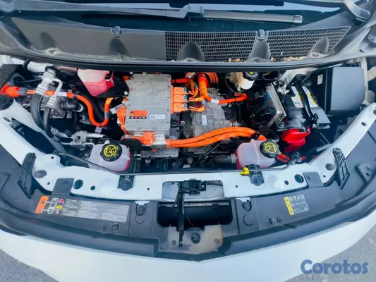 carros - 2023 Chevrolet Bolt EV LT — 100% Eléctrico — La Ro 9