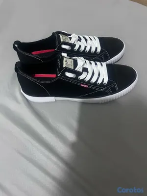 zapatos para hombre - Tenis Levi's Originales Size 9.5 U.S Nunca Me Lo Eh Puesto $3,000✅ 2