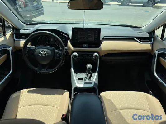 jeepetas y camionetas - TOYOTA RAV4 XLE 4WD 2021. 4