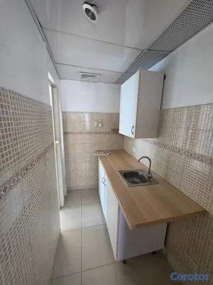 oficinas y locales comerciales - Local de oficina en la Gustavo Mejía Ricart próximo a la Nuñez 4