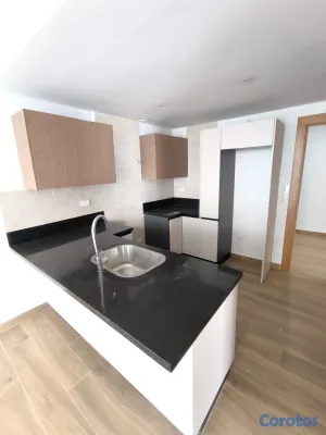 apartamentos - Alquiler en Urb Real vacío o con línea blanca  3