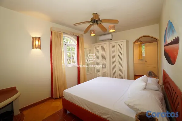 casas vacacionales y villas - Villa en residencial con frondoso Jardín con vistas increíbles 10
