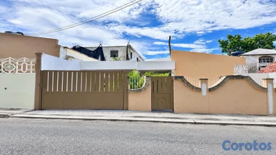 Residencia Exclusiva y Renovada en Residencial del Café de Herrera