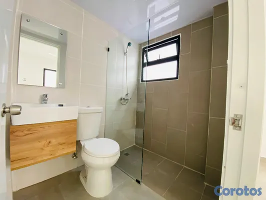 apartamentos - SEGUNDO PISO EN VENTA EN LA AVENIDA HISPANOAMERICA 16