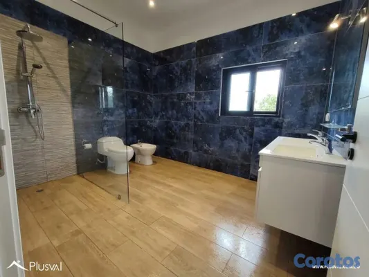 casas vacacionales y villas - Se Vende Villa de 2 niveles en Bayahibe 8