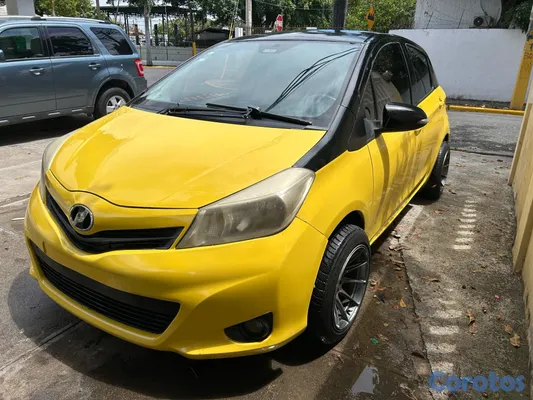 carros - Toyota vitz 2013. 4