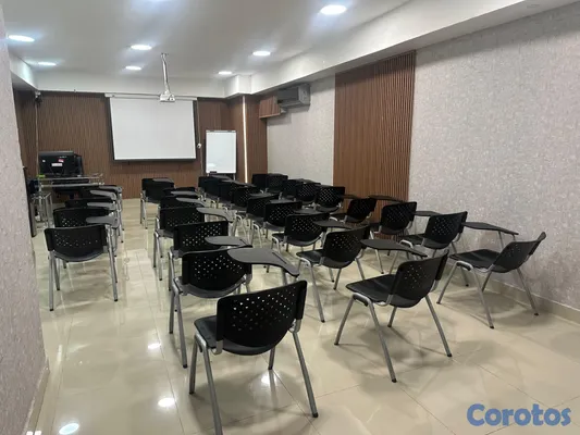 oficinas y locales comerciales - Alquiler de Salón para Reuniones y Capacitaciones  3