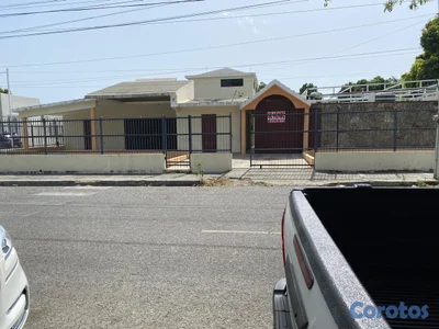 INMUEBLE EN VENTA EN EL CENTRO DE BANÍ precio RD$ 