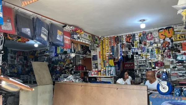 negocios en venta - ferretería en la ureña   12