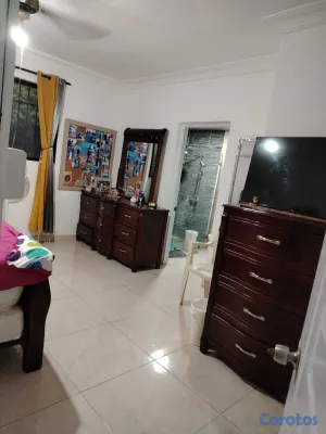 casas - CASA RENTA EN SANTO DOMINGO ESTE RES. LUZ MARIA 13