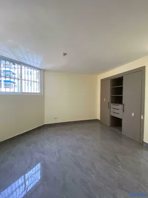 apartamentos - Apartamento Clásico en Venta Remodelado 4