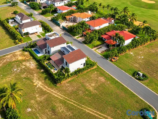 solares y terrenos - Solar de 500 m² con vista al golf en La Estancia,  5