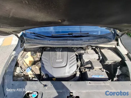 jeepetas y camionetas - Kia Sedona V6 2015  4