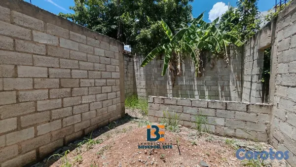casas - CASA EN CONSTRUCCION con calle asfaltada en 📍Resid 5