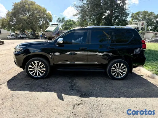 jeepetas y camionetas - Toyota land cruicer prado txl 2023 4