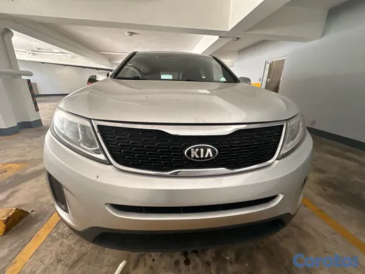 jeepetas y camionetas - Kia Sorento 2015 como nueva 5