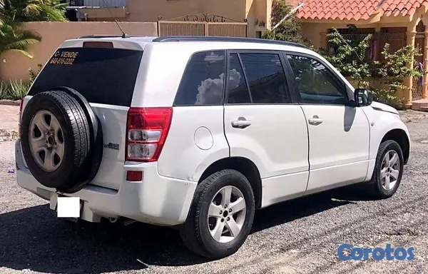 jeepetas y camionetas - Vendo Suzuki Grand Vitara 2006 3