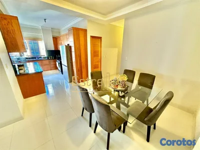 Apartamento en venta (160mts2) de 3 habitaciones ubicado en Urbanizacion Real