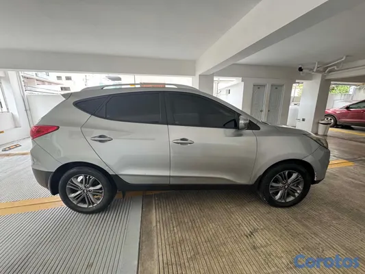 jeepetas y camionetas - Se vende Hyundai Tucson 2015 2