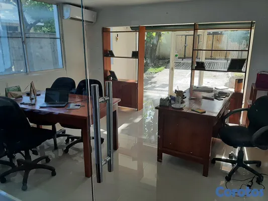 casas vacacionales y villas - Exclusiva villa frente al mar en Costa Verde  4