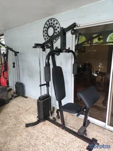 máquina de ejercicios multifuncional con 150 libras 