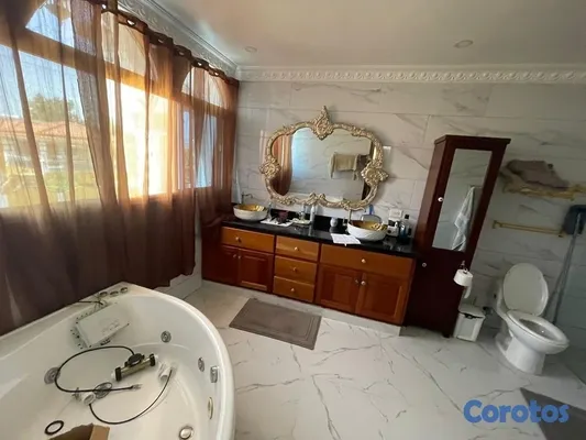 casas - Venta de Mansión en la autopista de san isidro con piscina de 784mts Rep. Dom. 6