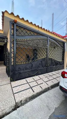 casas - Casa en Camino del Sol | Amplia Casa con Marquesin 9