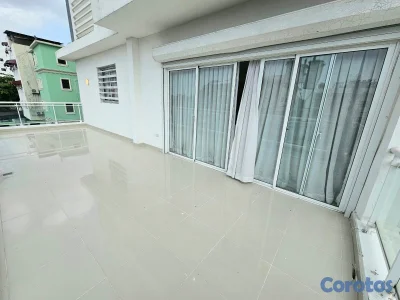 vendo los prados segundo nivel con terraza dos habitaciones 2.5 baños parqueo 