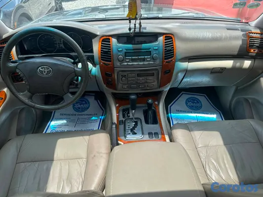 jeepetas y camionetas - Toyota Land Cruiser VX 2004 5