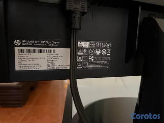 computadoras y laptops - Vendo 5 Monitores de 24-27-28 Pulgadas 9