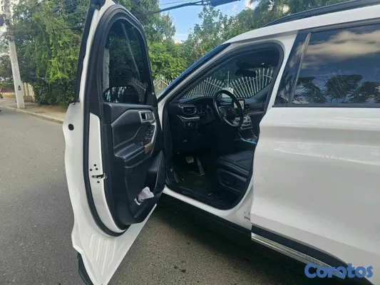 jeepetas y camionetas - Ford Explorer xlt 2023 9