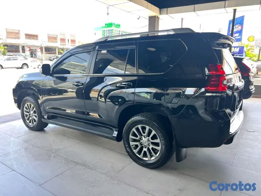 jeepetas y camionetas - Toyota land cruicer prado vxl 2019 9