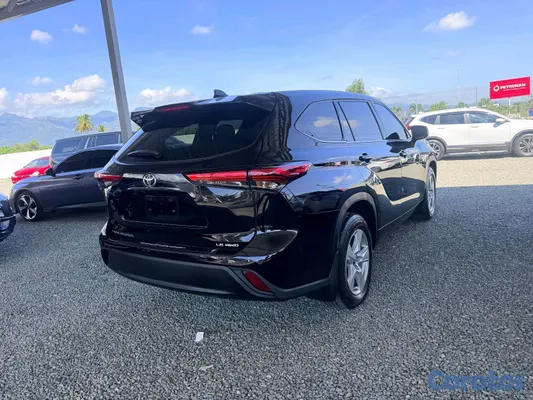 jeepetas y camionetas - Toyota higlander le 2021 clean carfax  2