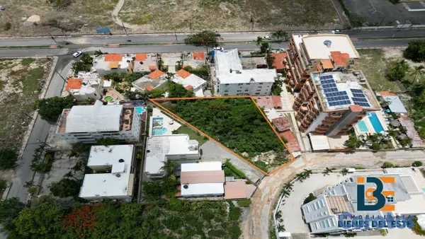 solares y terrenos - VENDE Excelente Solar con 1,024 metros en el CENTR 3