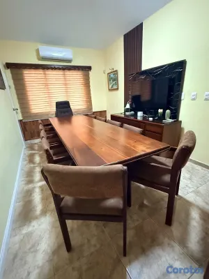 muebles y colchones - Venta de mesa de conferencia con sillas  3