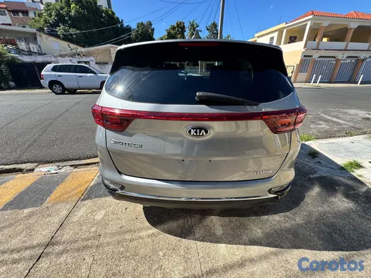 jeepetas y camionetas - Kia sportage LX 2021  7