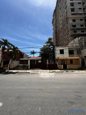 casas - Solar de 452 m² con Casa en Venta – Ideal para Desarrollo o Vivienda Alma Rosa 1 2