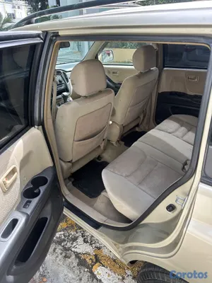 jeepetas y camionetas - Toyota Highlander 2001 6