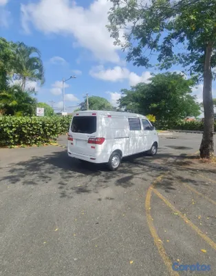 jeepetas y camionetas - año 2026
guagua condición 10/10 9