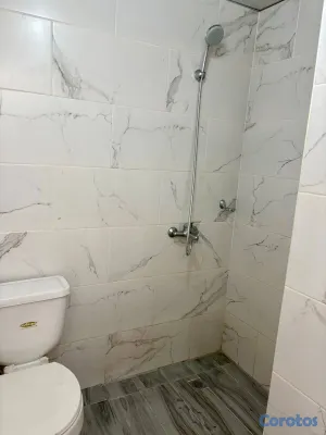 habitaciones y viviendas compartidas - Habitacion Independiente Urb. Fernandez 5