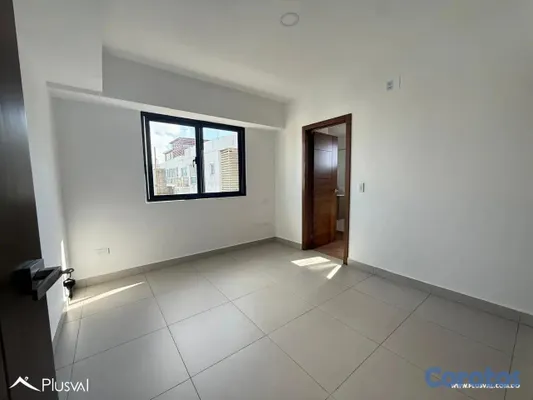 apartamentos - Apartamento de 2 Habitaciones en Evaristo Morales, Santo Domingo 4