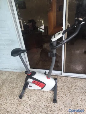 Artículos Deportivos - bicicleta de ejercicios estacionaria marca body sculpture  3