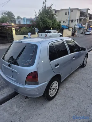 carros - Toyota Starlet 2000 6