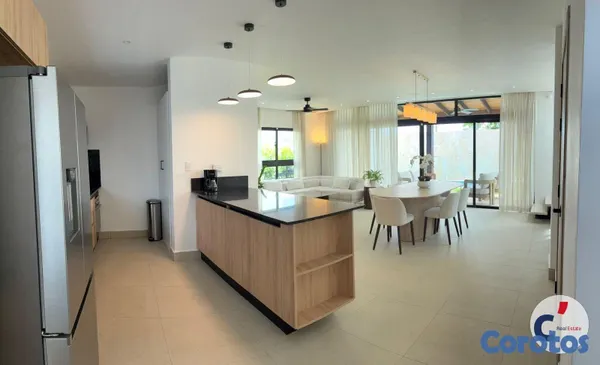 casas - Espectacular Villa de 3 Hab con Gimnasio y Piscina 2