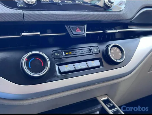 jeepetas y camionetas - KIA CARENS 2023 8